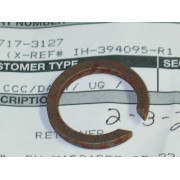 PINION SHAFT FRONT BEARING RETAINER RING IH 394095 R1 717-3127 NOS