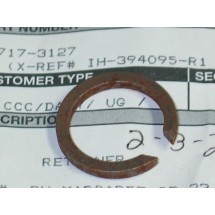 PINION SHAFT FRONT BEARING RETAINER RING IH 394095 R1 717-3127 NOS