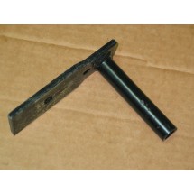 IDLER ARM ASSEMBLY RH CUB CADET 759-3053 IH 59686 C2 NOS