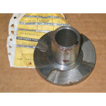 CLUTCH HUB IH 474033 R1 IH474033R1 IH-474033-R1 NOS