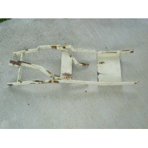 UNDER CARRIAGE CUB CADET IH 135441 C1 703-0143 IH 140165 C3 703-0146 USED