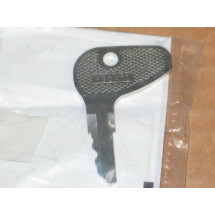 IGNITION KEY CUB CADET MA 10253507100 MA-10253507100 NOS