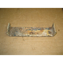 SLEEVE HITCH U BRACKET WIDE CUB CADET IH 473324 R1 WIDE USED