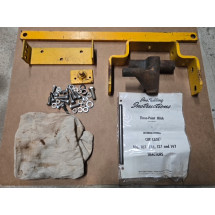 REAR SLEEVE HITCH CUB CADET IH 529198 R91 NOS NEW