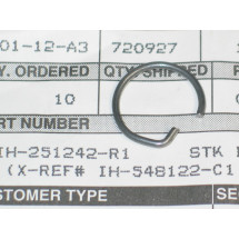 PISTON PIN RETAINER CUB IH 251242 R1 IH-251242-R1 IH251242R1 IH 548122 C1 IH-548122-C1 IH548122C1 NOS