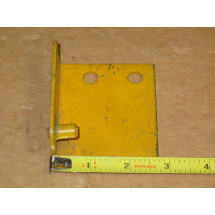 PIVOT SEAT BRACKET RH CUB CADET 703-0072 703-0266 IH 545674 R1 IH-545674-R1 IH545674R1 IH 140056 C1 IH-140056-C1 IH140056C1