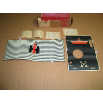 ORIGINAL 70 100 DECAL KIT CUB CADET IH 393417 R91 NOS