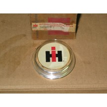 STEERING WHEEL CAP CUB CADET IH 385735 R1 NOS