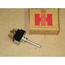SWITCH IH 399500 C91 NOS
