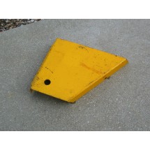 BELT SHIELD RH IH 473424 R1 NOS