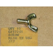 SIDE PANEL BOLT CUB CADET IH 62372 C1 WN NOS