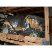 GTX2154LE W/54" FAB DECK NOS