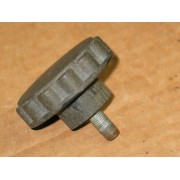 TORQUE KNOB CUB CADET 720-3005 IH 132492 C1 782 USED