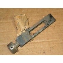 ELECTRIC LIFT CLEVIS ASSEMBLY CUB CADET IH 530862 R1 NOS