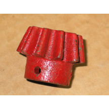 BEVEL PINION IH 492758 R1 NOS