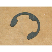 REAR AXLE RETAINING SNAP RING CUB CADET IH 378066 R1 IH-378066-R1 IH378066R1 NOS