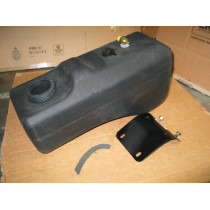 NOS OEM FUEL TANK AND MOUNTING KIT CUB CADET 759-04303 (POSSIBLE OLD NUMBER 01004350) NOS