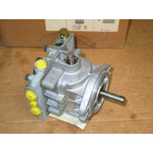 HYDRAULIC PUMP CUB CADET 00024090P NOS