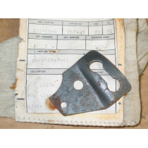 REAR PTO SHIFTER ROD GUIDE CUB IH 351967 R1 NOS