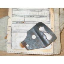 REAR PTO SHIFTER ROD GUIDE CUB IH 351967 R1 NOS