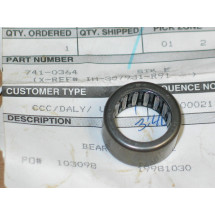 SPLINED SHAFT REAR BEARING TRANSMISSION MAIN SHAFT REAR BEARING IH 357931 R91 IH-357931-R91 IH357931R91 741-0364 941-0364 NO/HOLE NOS