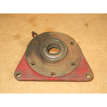 REAR COVER PLATE with SEAL IH 387302 R1 IH 351270 R21 USED