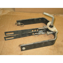 BRINLY SLEEVE HITCH ADAPTER KIT CUB CADET 190-386 NC USED