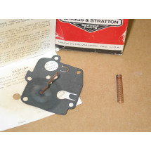 CARBURETOR DIAPHRAGM ASSEMBLY BRIGGS & STRATTON BS 391643 NOS