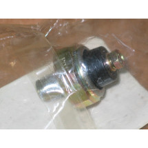 OIL SWITCH CUB CADET KB 15841-39010 NOS