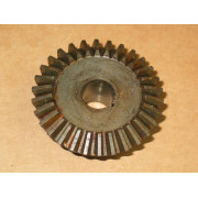 BEVEL PINION GEAR CUB CADET IH 475600 R1 USED