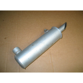 MUFFLER CUB CADET IH 393840 R91 OEM USED          