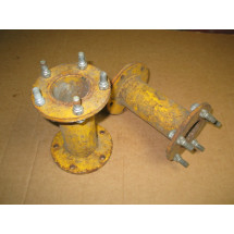 DUAL REAR WHEEL SPACER W/STUD CUB CADET IH 381187 R11 IH 381190 R1 IH 381186 R91 (SET OF 2) NOS