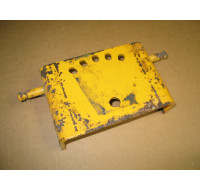 SNOW BLADE PIVOT FRAME ASSEMBLY 703-0664 IH 466896 R31 RSTY NOS