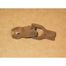 UNIVERSAL JOINT ASSEMBLY CUB CADET IH 397043 R1 RUSTY USED