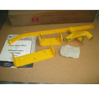 REAR SLEEVE HITCH 3 POINT CUB CADET IH 376332 R91 IH 376566 R1 IH 376333 R1 IH 376339 R1 IH 376334 R1 IH 376568 R1 IH 376567 R1 NOS