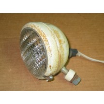 LIGHT ASSEMBLY CUB CADET IH 376849 R91 IH 373662 R91 IH 530029 R91 IH 120378 USED