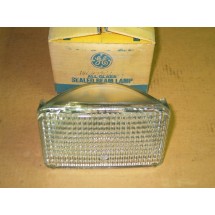 INTERNATIONAL HARVESTER IH 146479 C1 GE BULB 4913-1 NOS