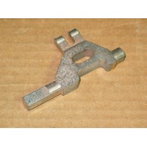 CLAMP TO VALVE LINK LIFT LINK CUB CADET 748-3081A 748-3081 NOS