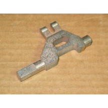 CLAMP TO VALVE LINK LIFT LINK CUB CADET 748-3081A 748-3081 NOS