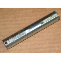 OUTPUT SHAFT CUB CADET IH 475601 R1 WM 63951 NOS