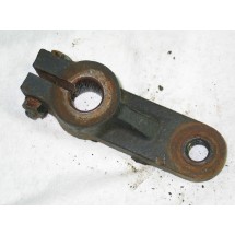 FRONT STEERING ARM LT CUB CADET 719-3065 USED