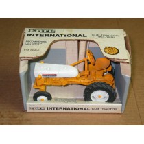 INTERNATIONAL CUB TRACTOR ERTL 1964-1976  #1463