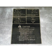 FRAME CENTER TUNNEL COVER DECAL HYDROSTATIC TRANSMISSION IH 546710 R4 ERLY NEW