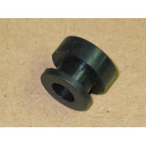 SEAT FENDER GROMMET CUB CADET 735-0690 NEW