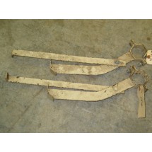 PROTECTIVE CANOPY ROPS REAR AXLE BRACKET ASSEMBLY CUB CADET IH 549932 R1 IH 528820 R1 NOS