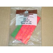 TAIL LIGHT REFLECTOR CUB CADET IH 175311 C1 NOS