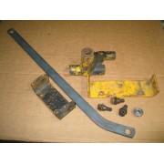 REAR SLEEVE HITCH 3 POINT CUB CADET IH 376566 R1 IH 376333 R1 IH 376339 R1 IH 376334 R1 IH 376568 R1 IH 376567 R1 USED