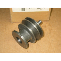 HUB ASSEMBLY FARMALL IH 131486 C92 IH-131486-C92 IH131486R92 NOS