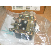6 VOLT REGULATOR FARMALL IH 121578 C2  IH-121578-C2 IH121578C2 IH 121578 C1 IH 1119575 IH-1119575 IH1119575 NOS