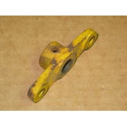 COUPLING ARM ASSEMBLY CUB CADET IH 376222 R1 759-3009 USED